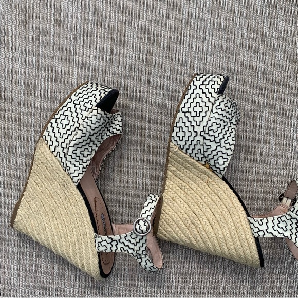 Charles David wedged sandals size 9.5 - Picture 10 of 12